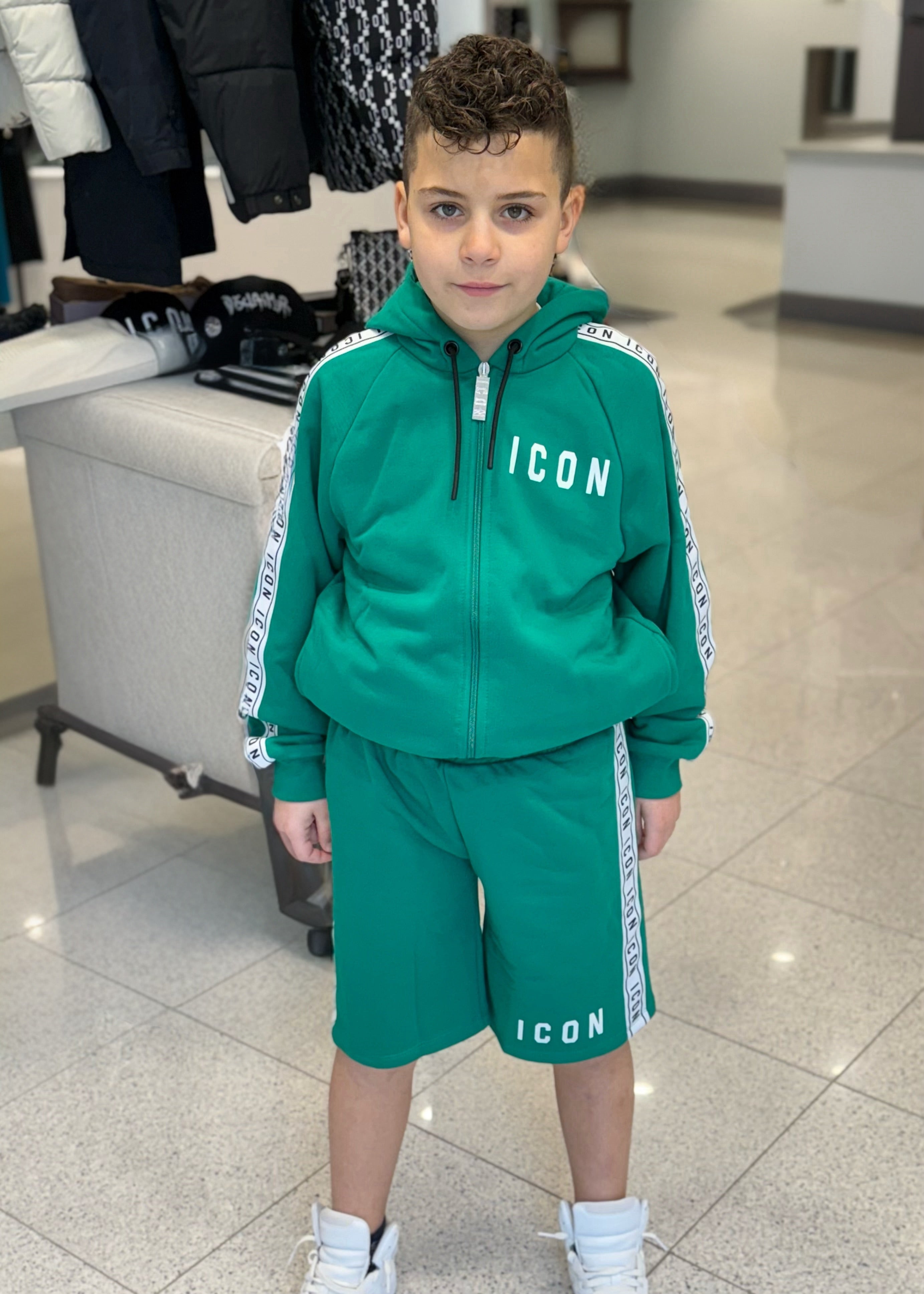 ICON - Bermuda verde con logo bianco bambino