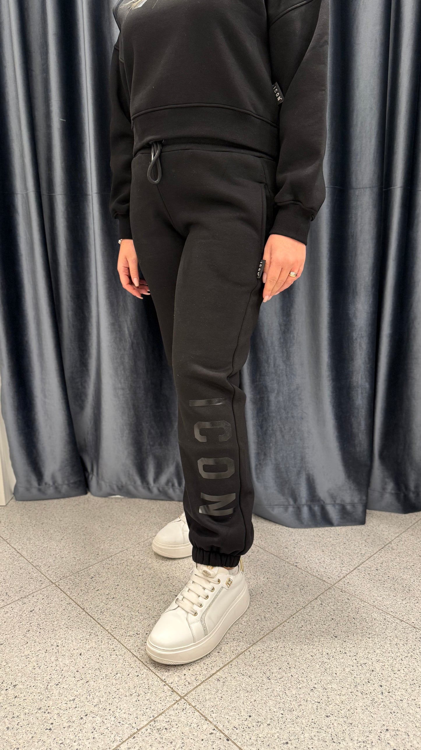 ICON - Pantalone nero con logo nero donna