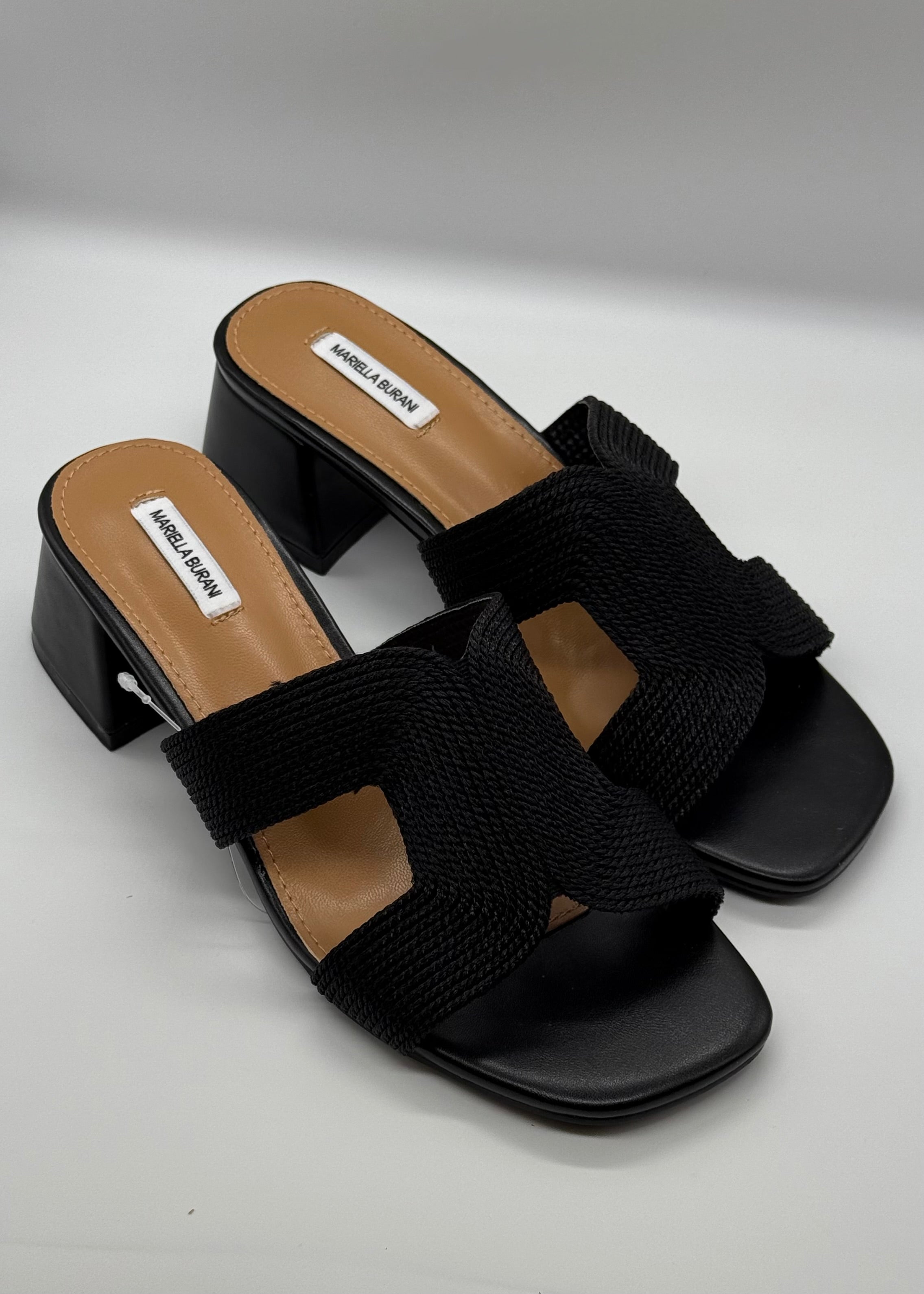 MARIELLA BURANI - Sandalo nero con intreccio