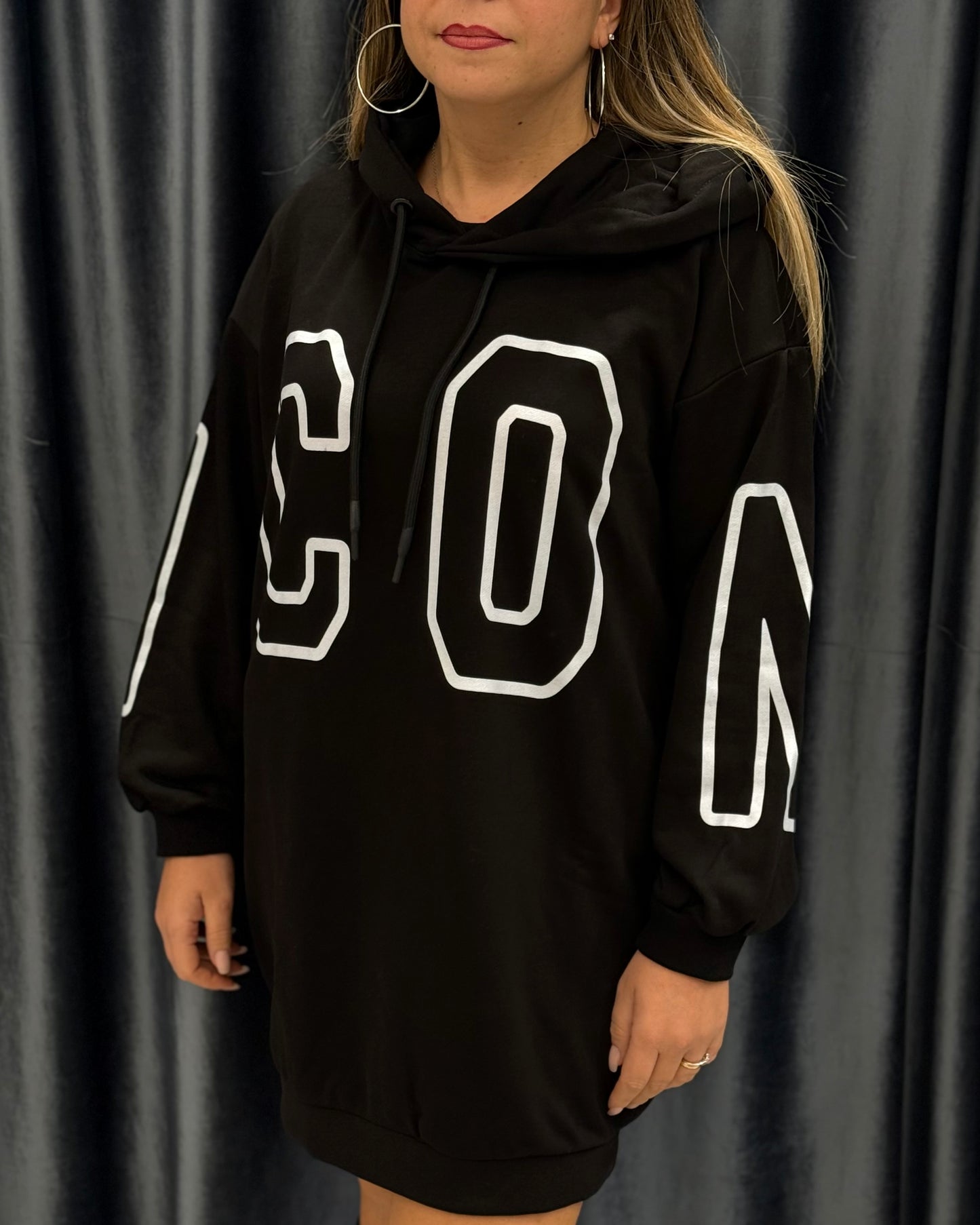 ICON - Vestito nero in felpa con cappuccio donna