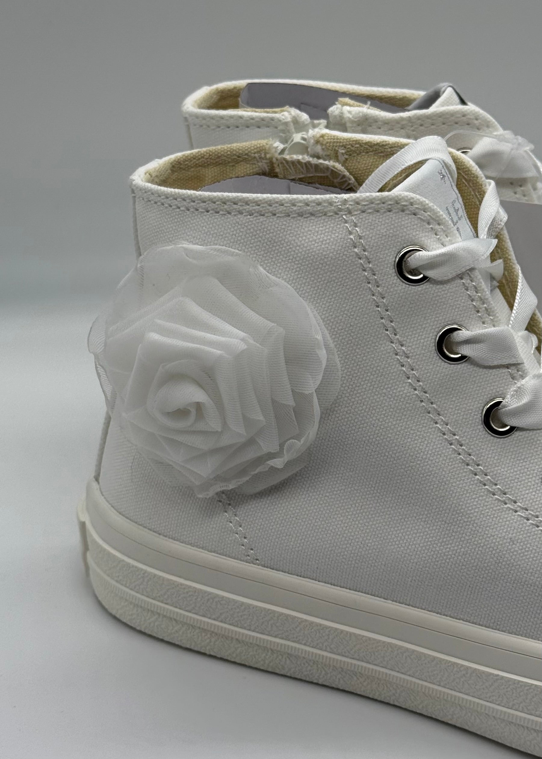 GAELLE - Sneakers bianca con fiore in tulle bambina