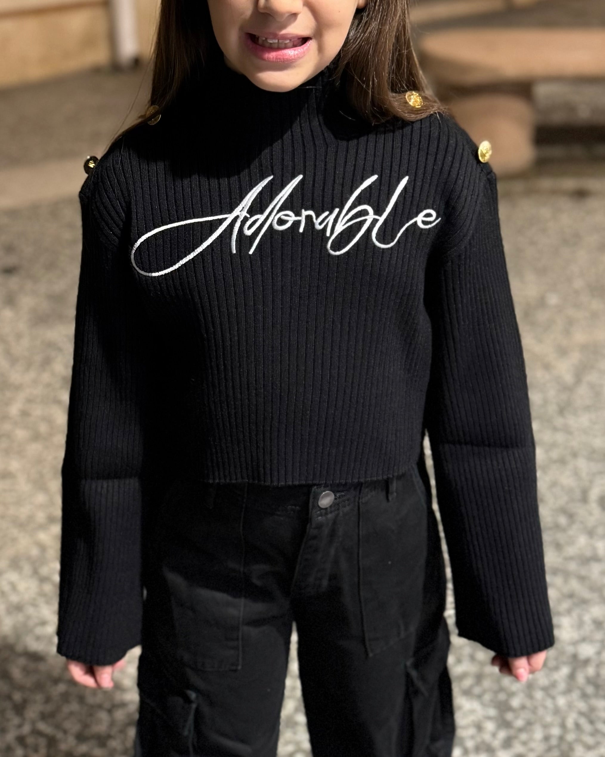 JANICE - Maglia nera con bottoni oro e maxi scritta bianca bambina