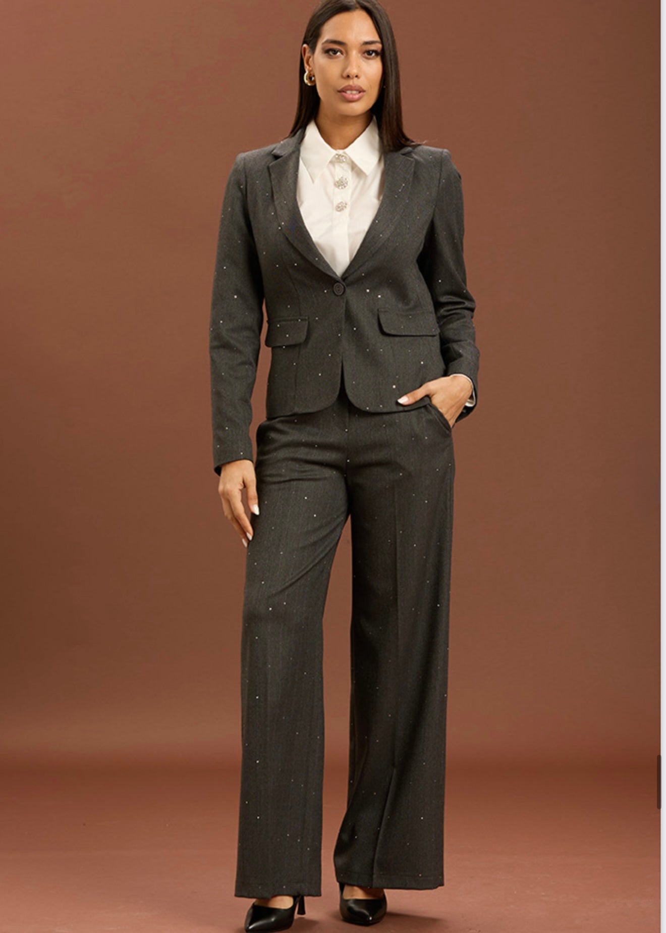 TAKE TWO - Tailleur con giacca monopetto e pantalone con strass donna