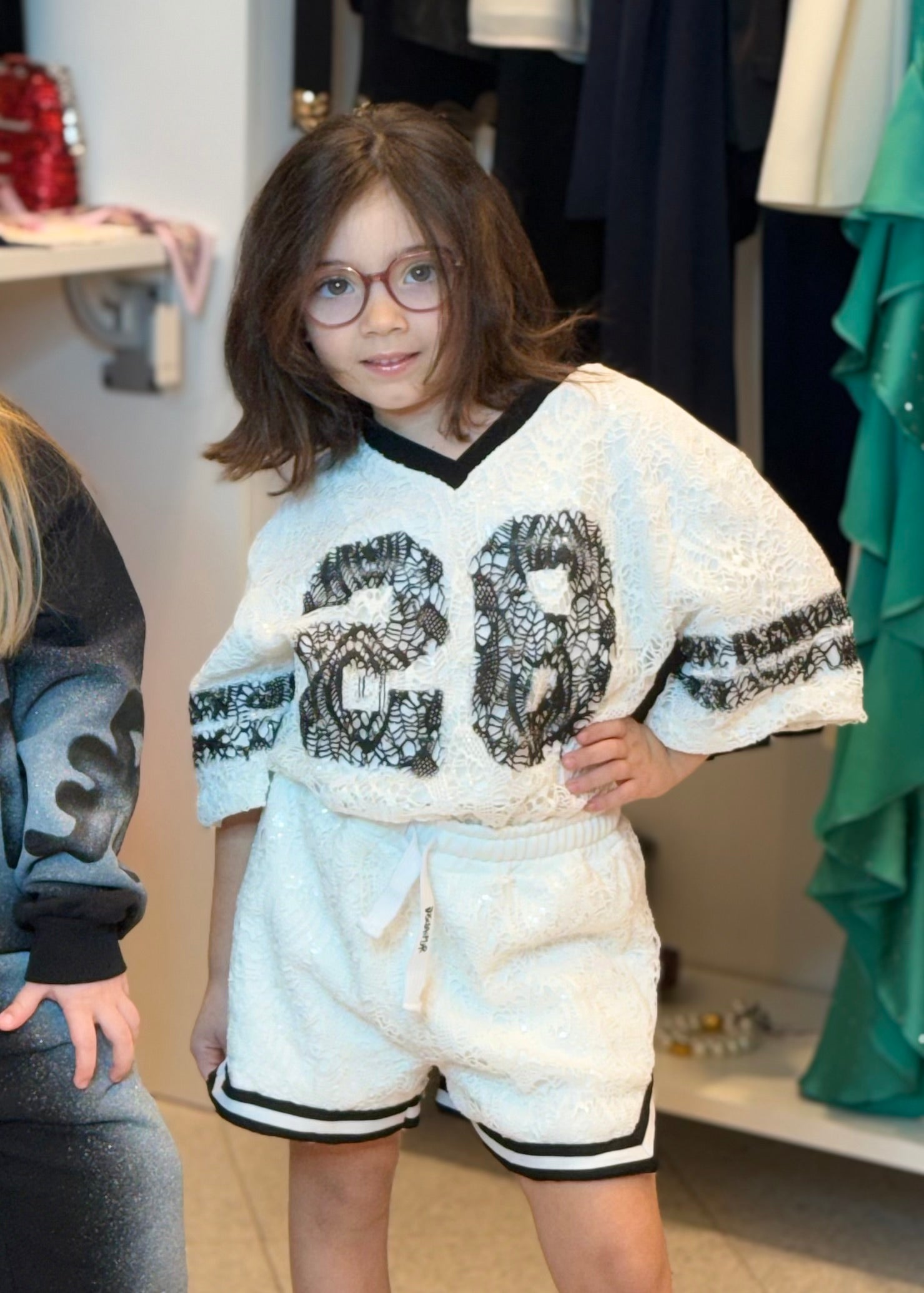 DISCLAIMER - Short in pizzo bambina