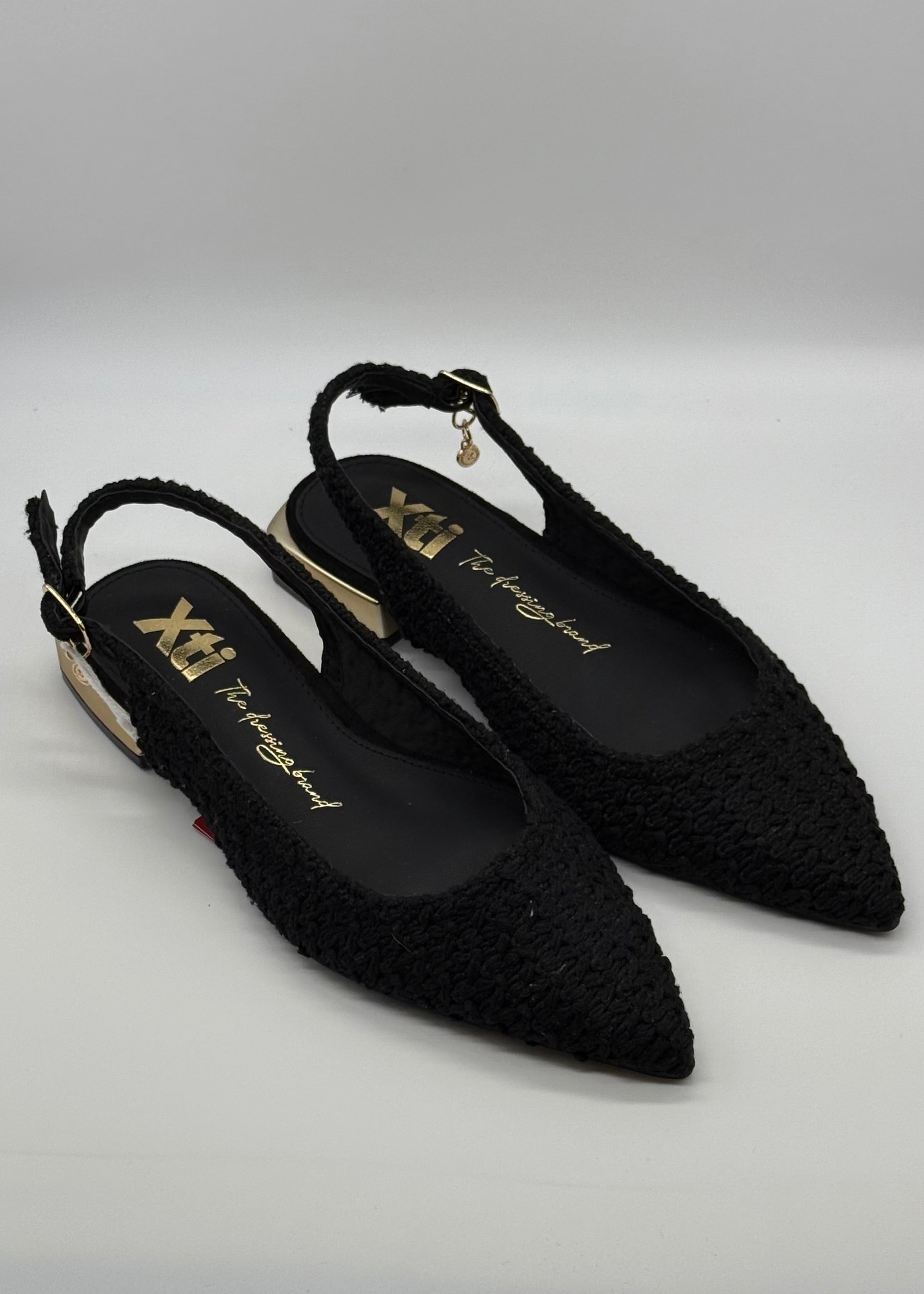 XTI - MEMORY FOAM -  Ballerina slingback nera all'uncinetto donna