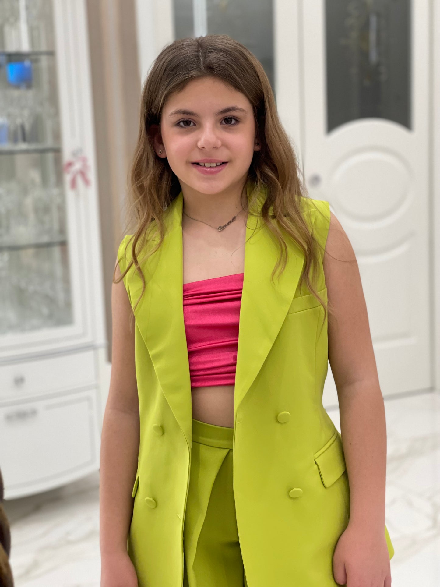 FUN FUN  - COUTURE - Gilet doppiopetto verde lime con apertura e strass sul retro bambina