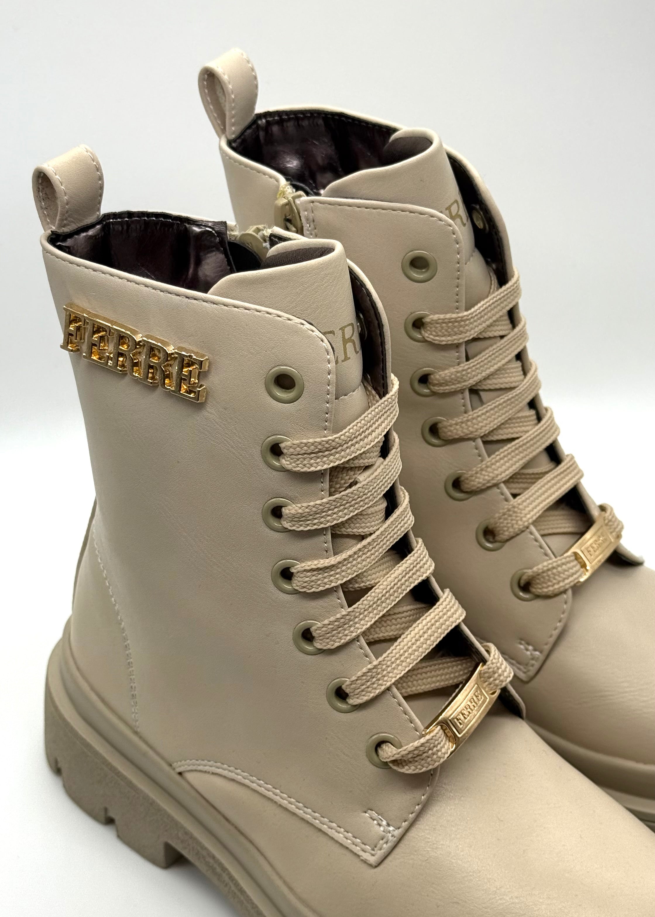 FERRE - Anfibio con logo oro bambina