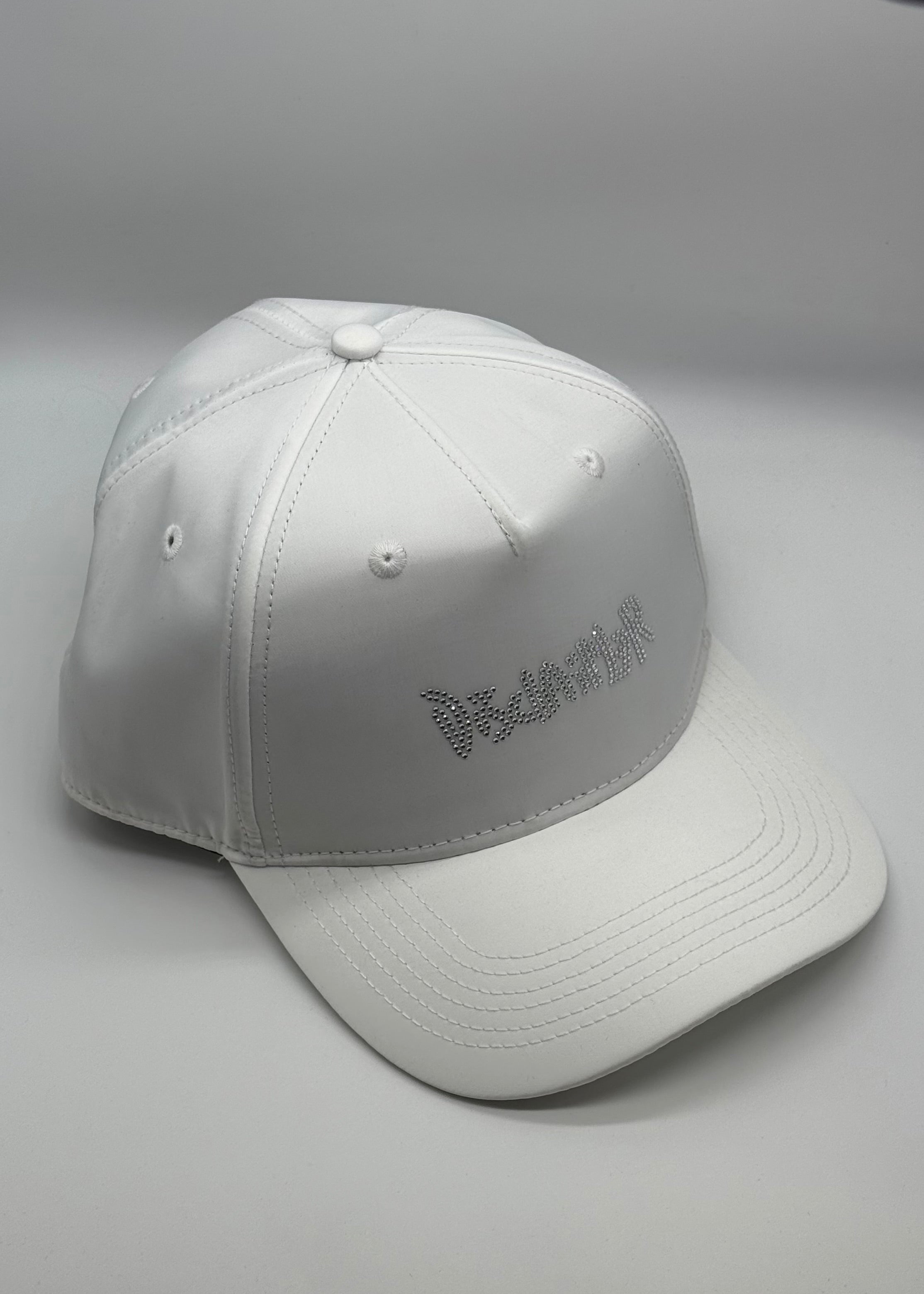 DISCLAIMER - Cappello con logo in strass