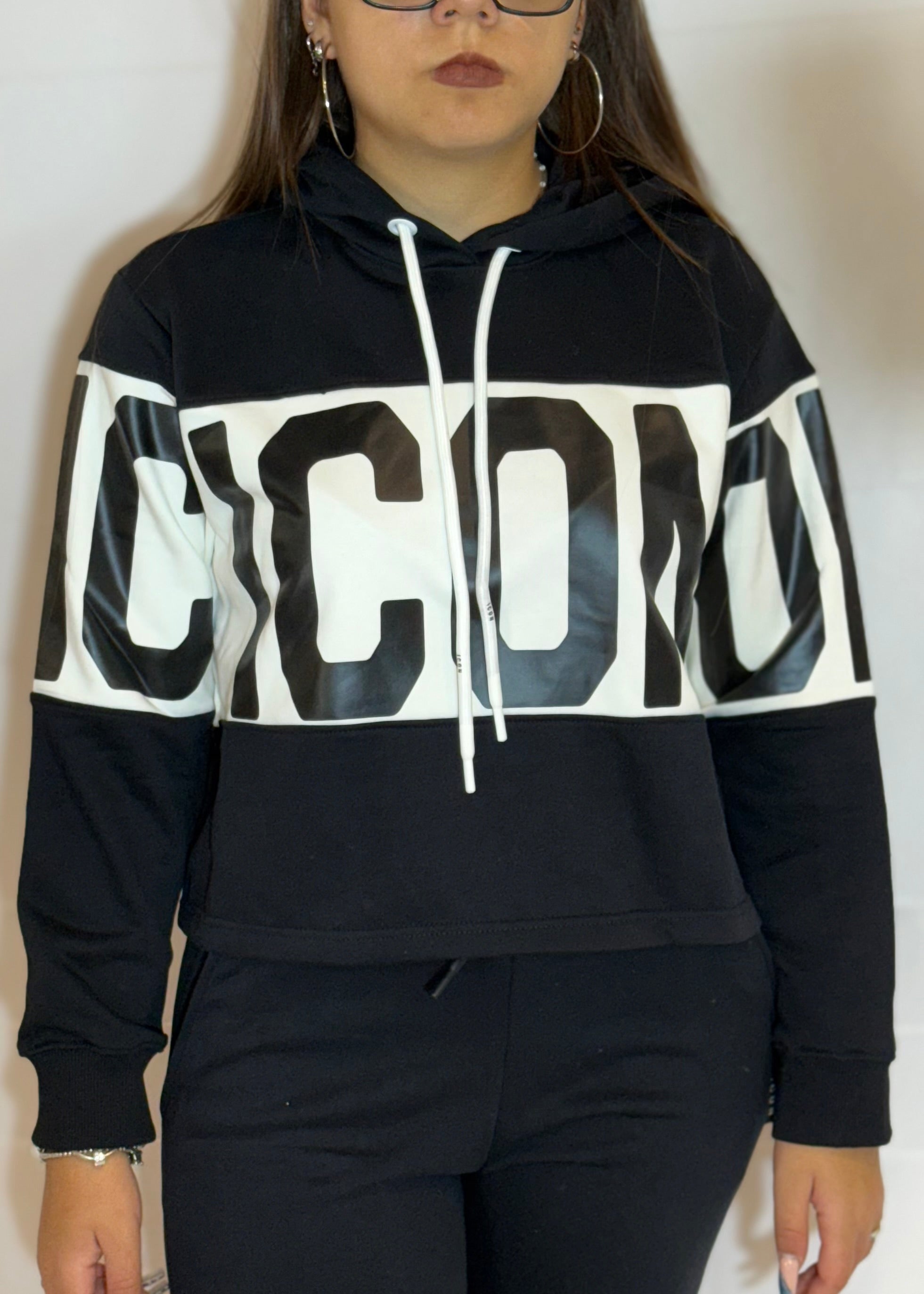 ICON - Felpa crop con cappuccio e maxi logo donna