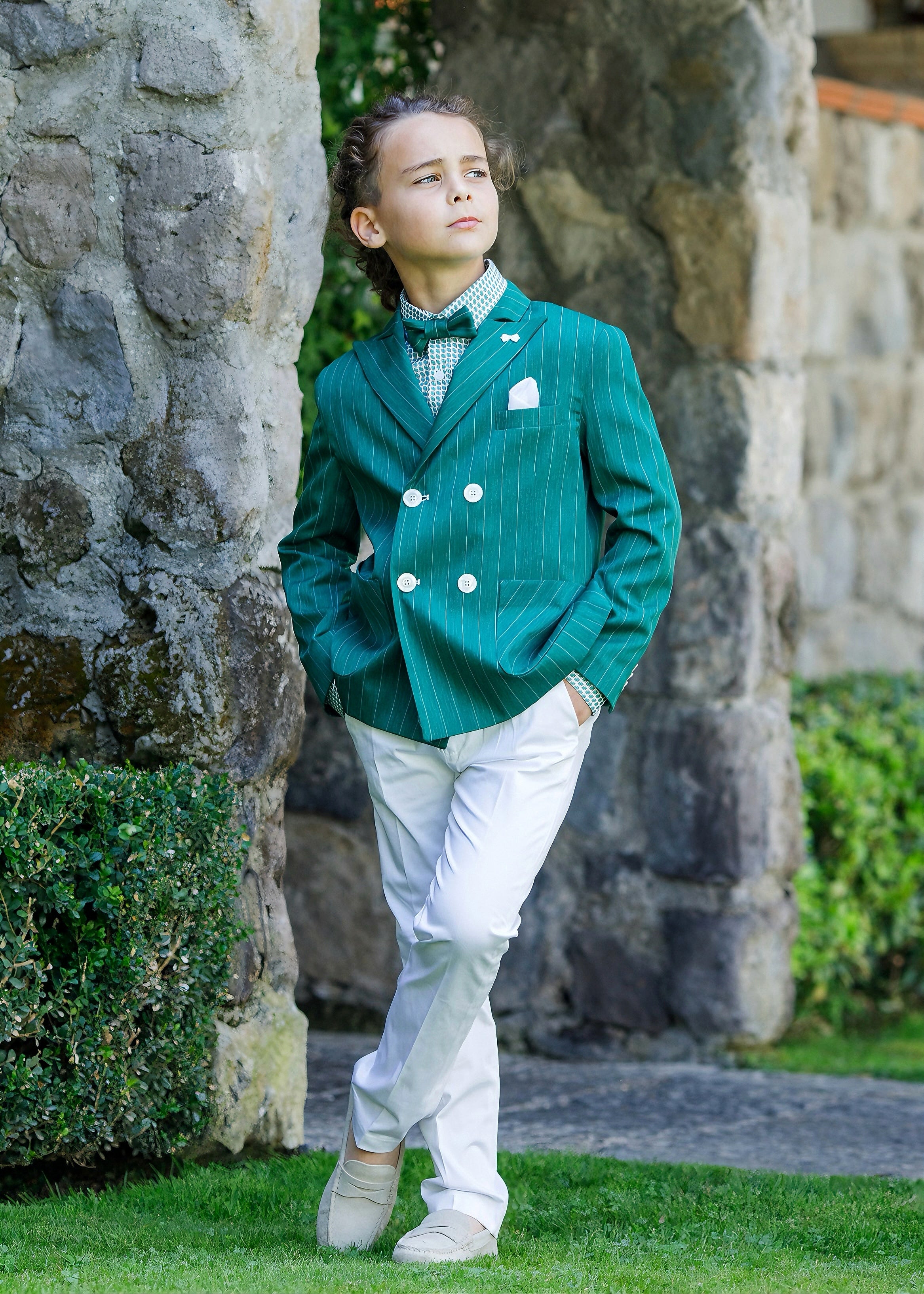 NEVER TOO - GENTLEMAN - SET COMPLETO - Abito verde gessato e pantalone bianco