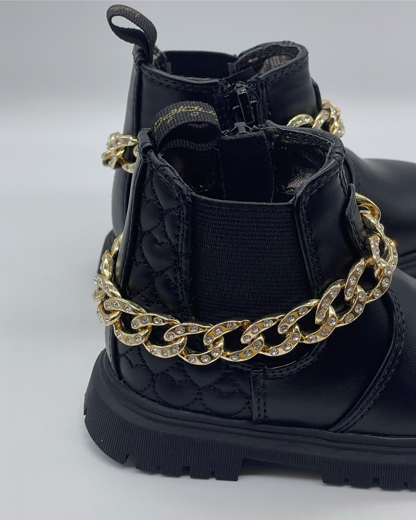 BALDUCCI SPORT- Stivaletto nero con catena dorata