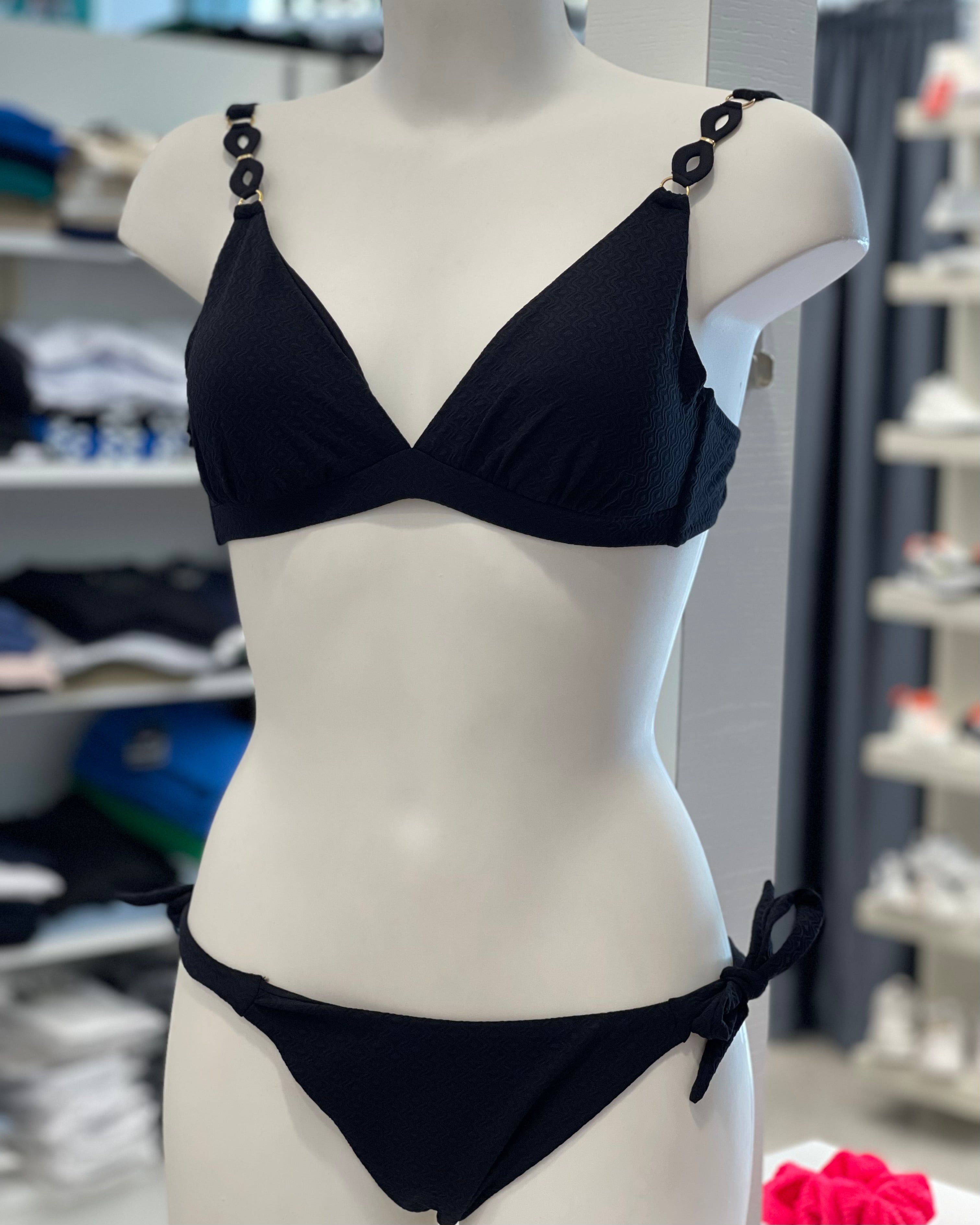 FATTORE C -  Costume nero con bretelle gioiello