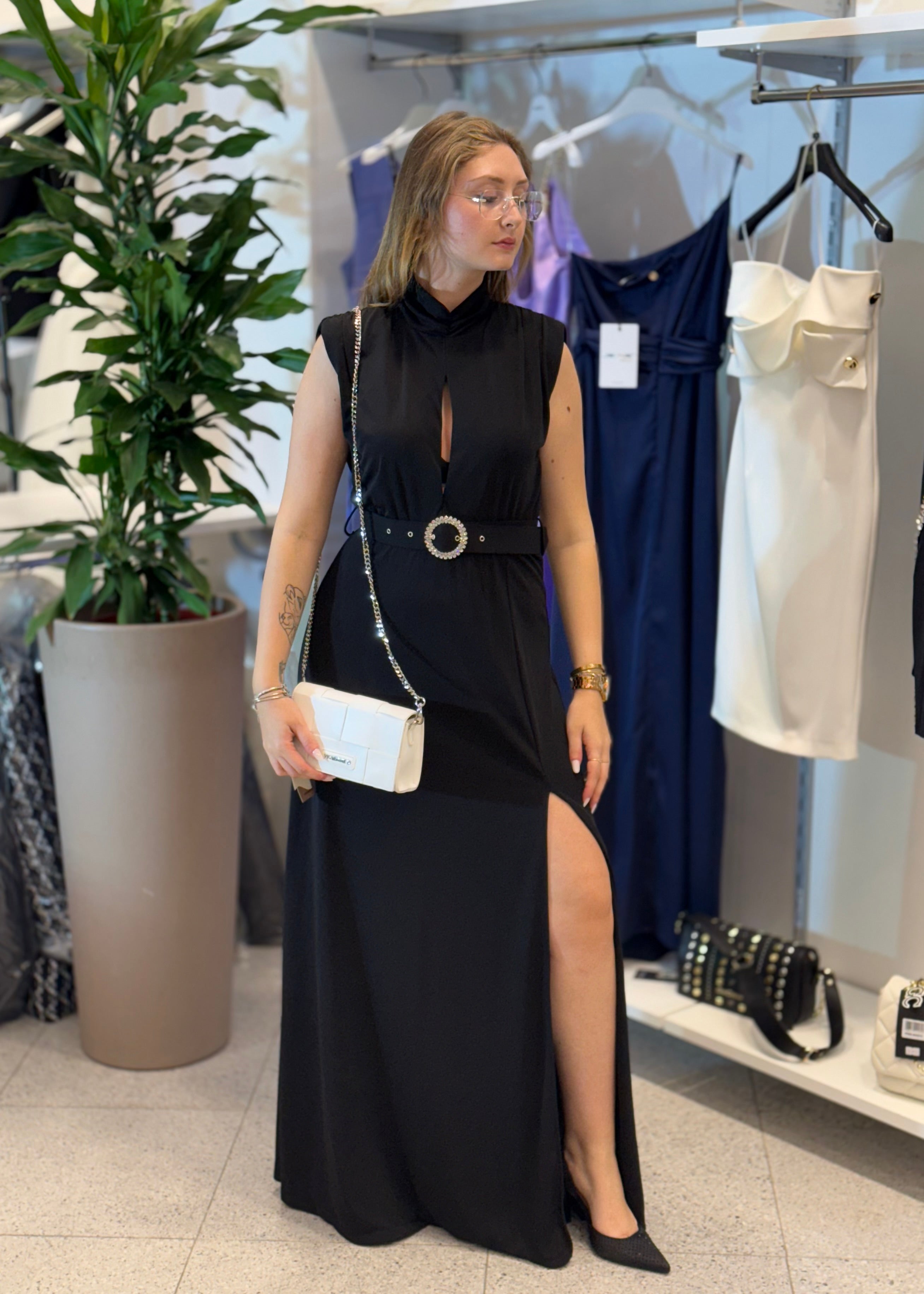 JE-NE - Abito lungo nero con dettaglio gioiello e spalline donna