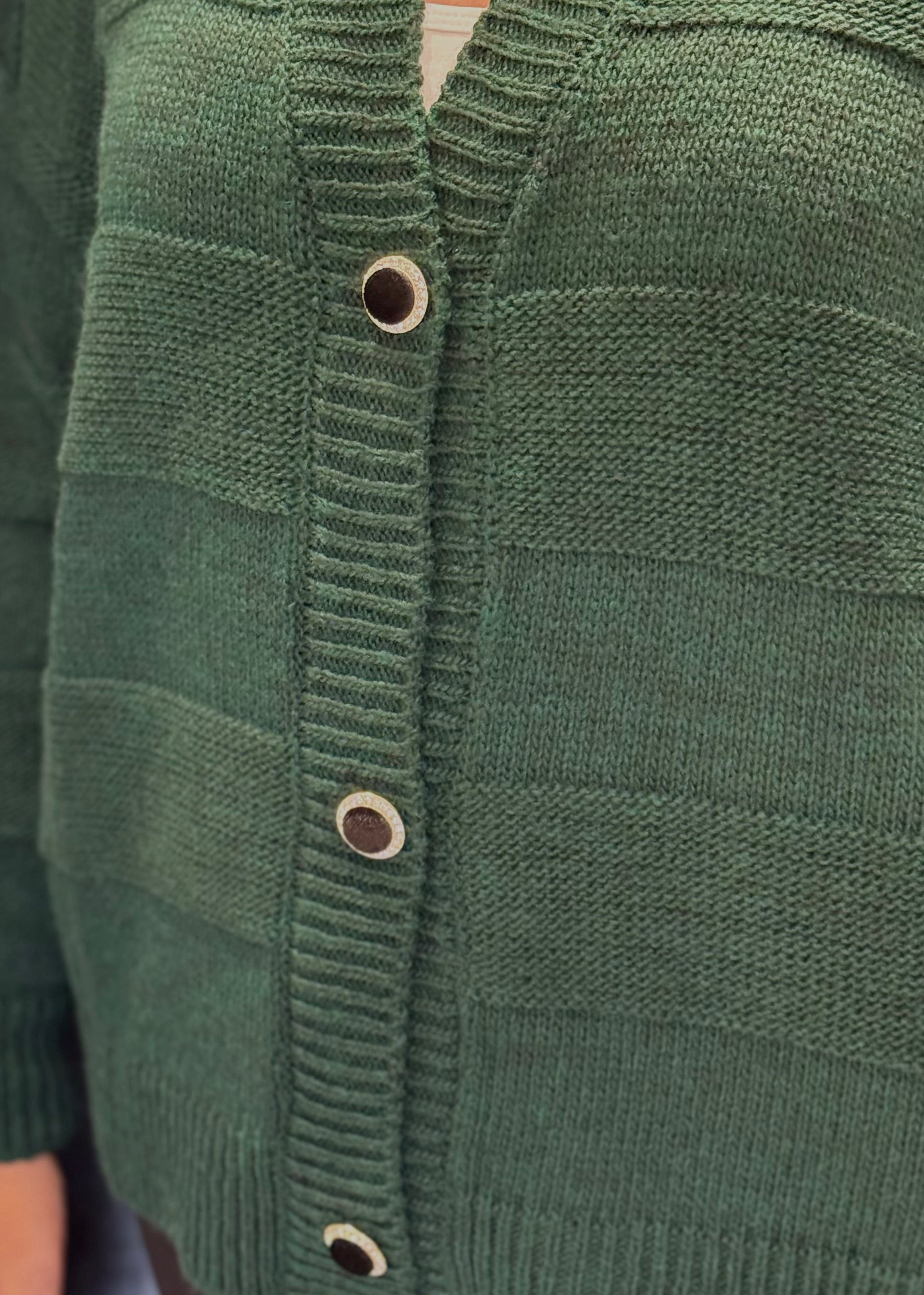 ZAHJR - Cardigan in lana con bottoni gioiello donna