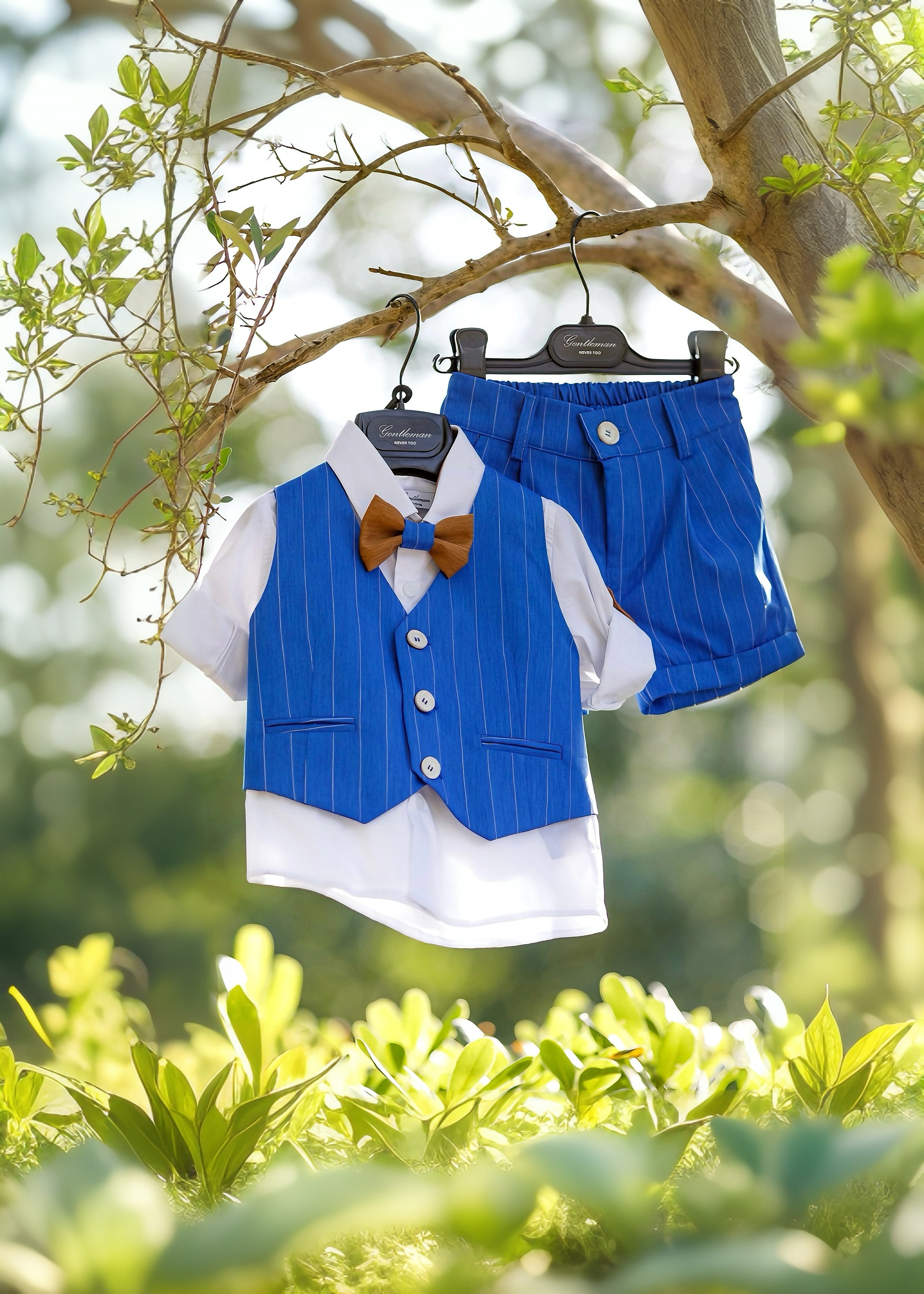 NEVER TOO - GENTLEMAN - SET COMPLETO - Abito blu con gilet