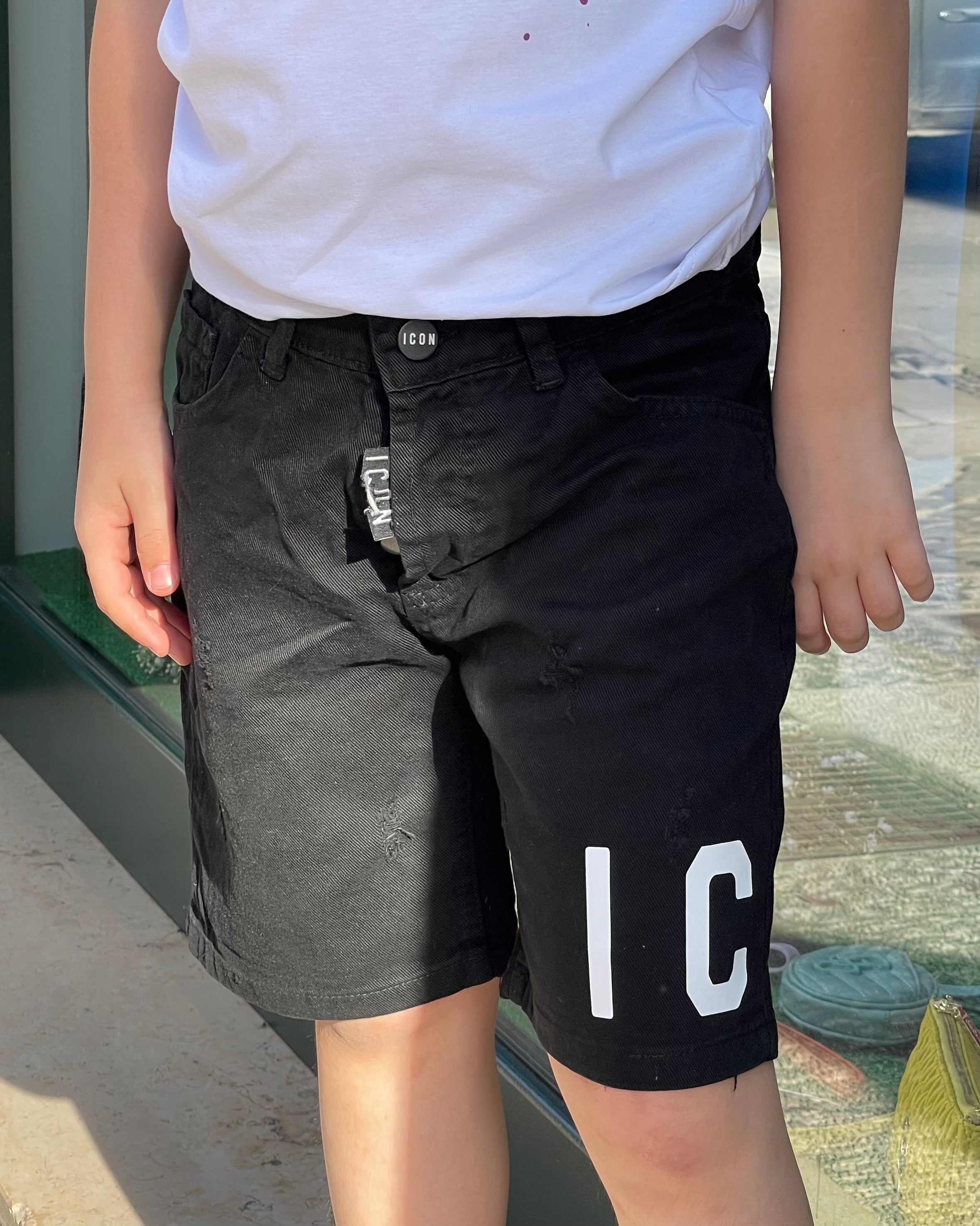 ICON - Bermuda nera in jeans con logo bianco bambino