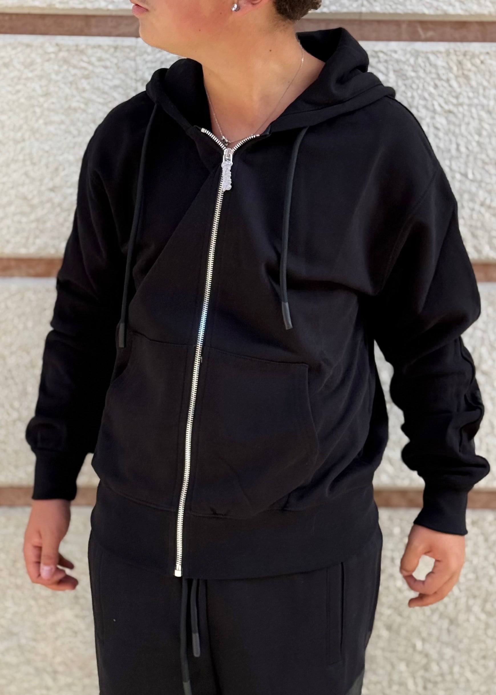 DISCLAIMER - Felpa con zip e cappuccio e logo sul retro uomo