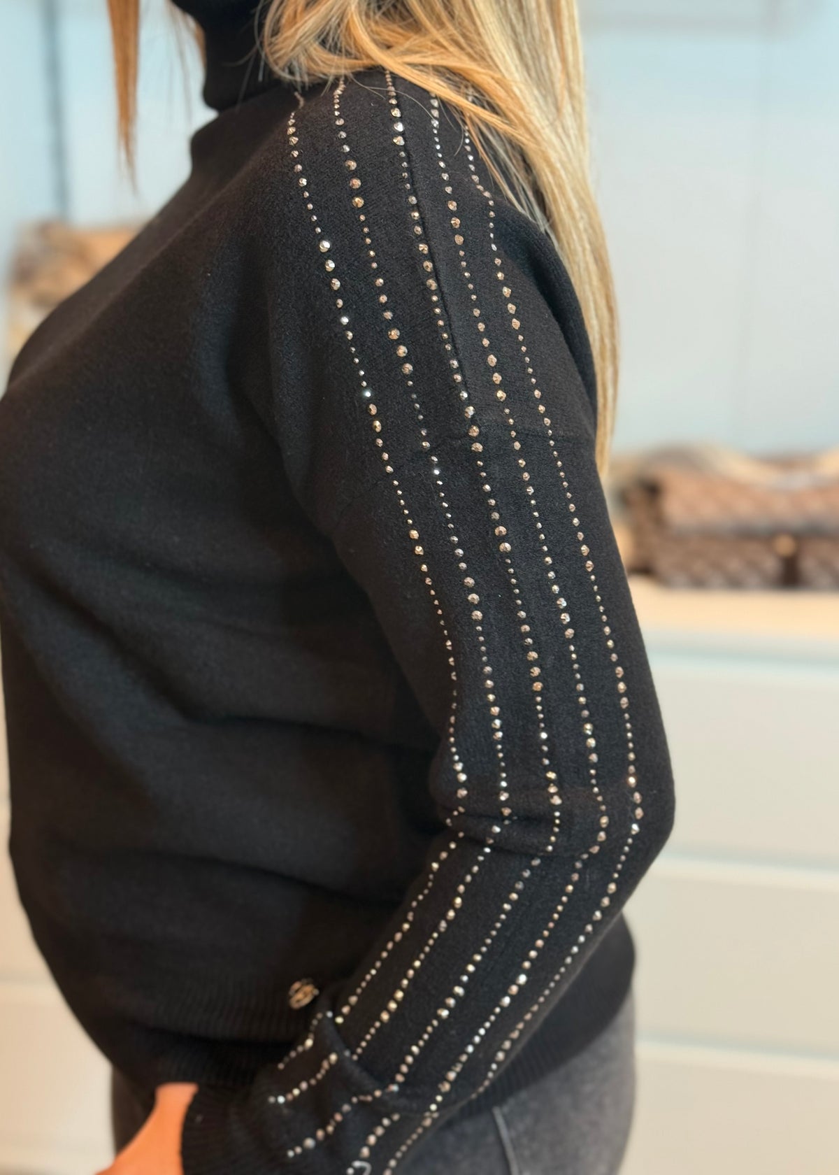 TAKE TWO - Dolcevita con strass sulle maniche donna