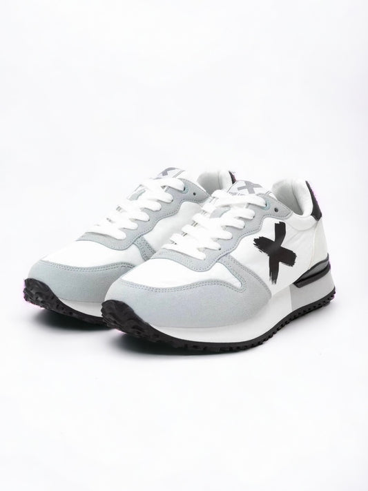 XTI - MEMORY FOAM - Sneakers bianca con dettagli neri uomo