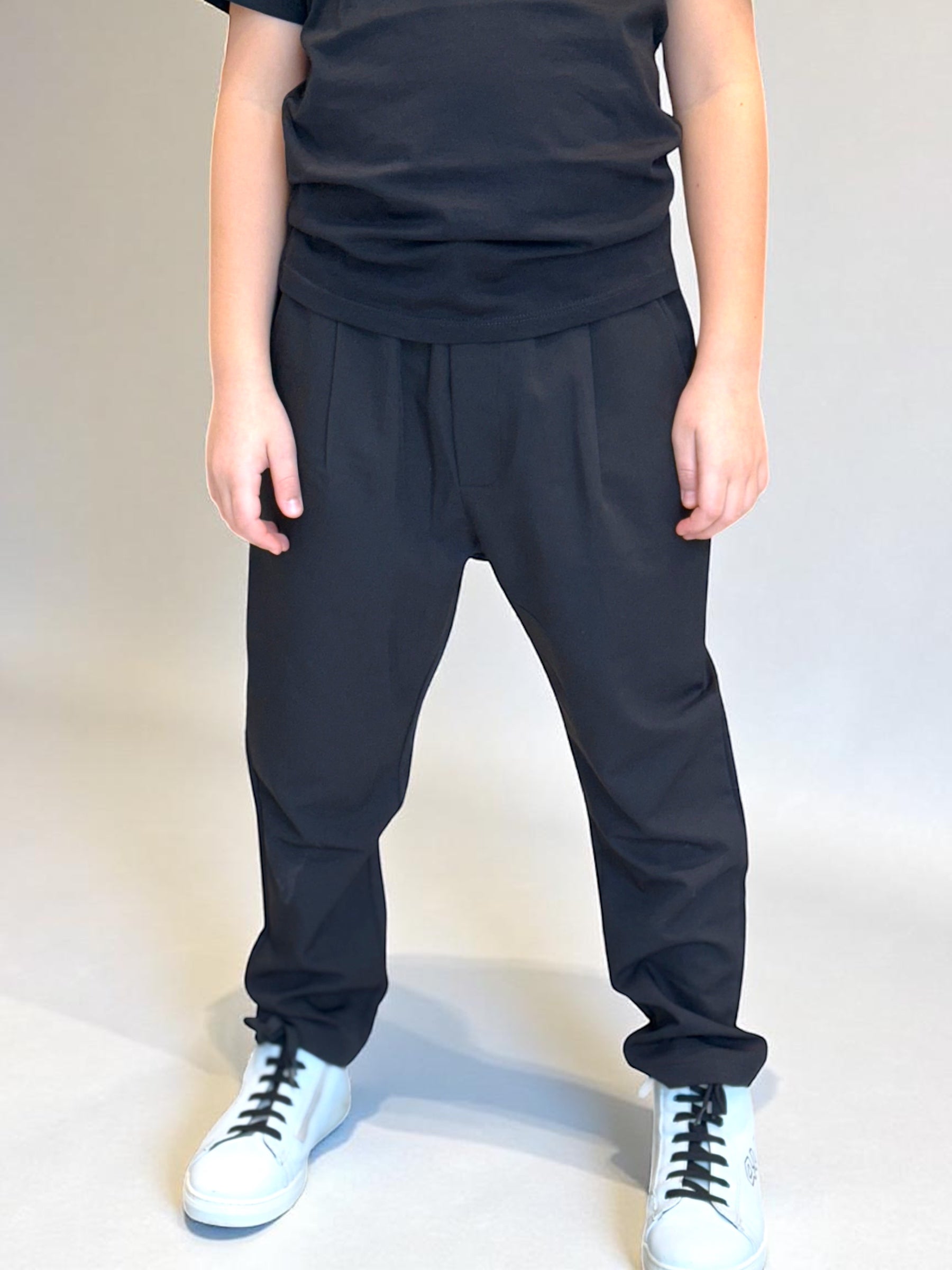 NEVER TOO - Pantalone nero morbido bambino