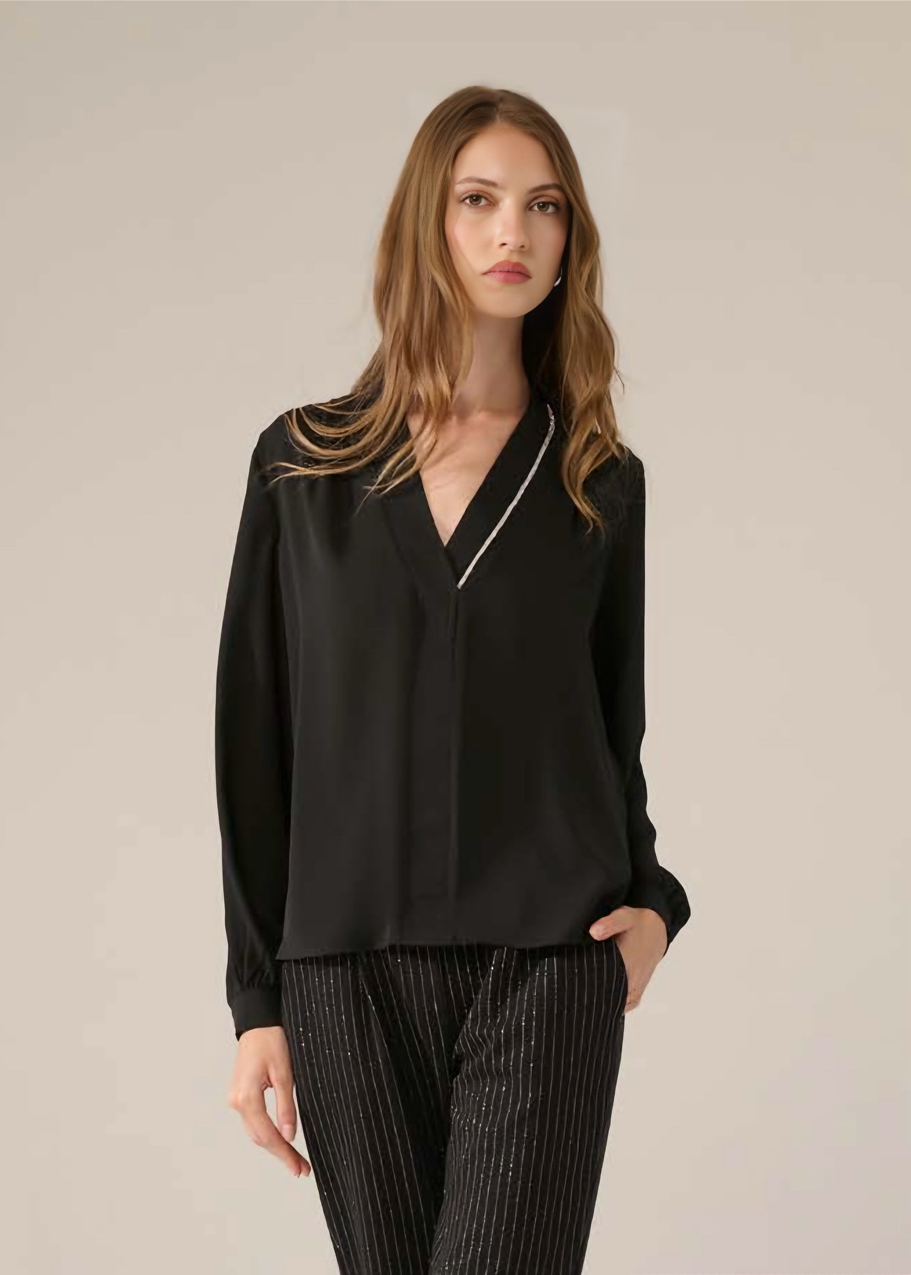 JE-NE - Blusa con filo in strass donna